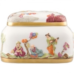 Ornamental Chinoiserie Box with Gold Decoration