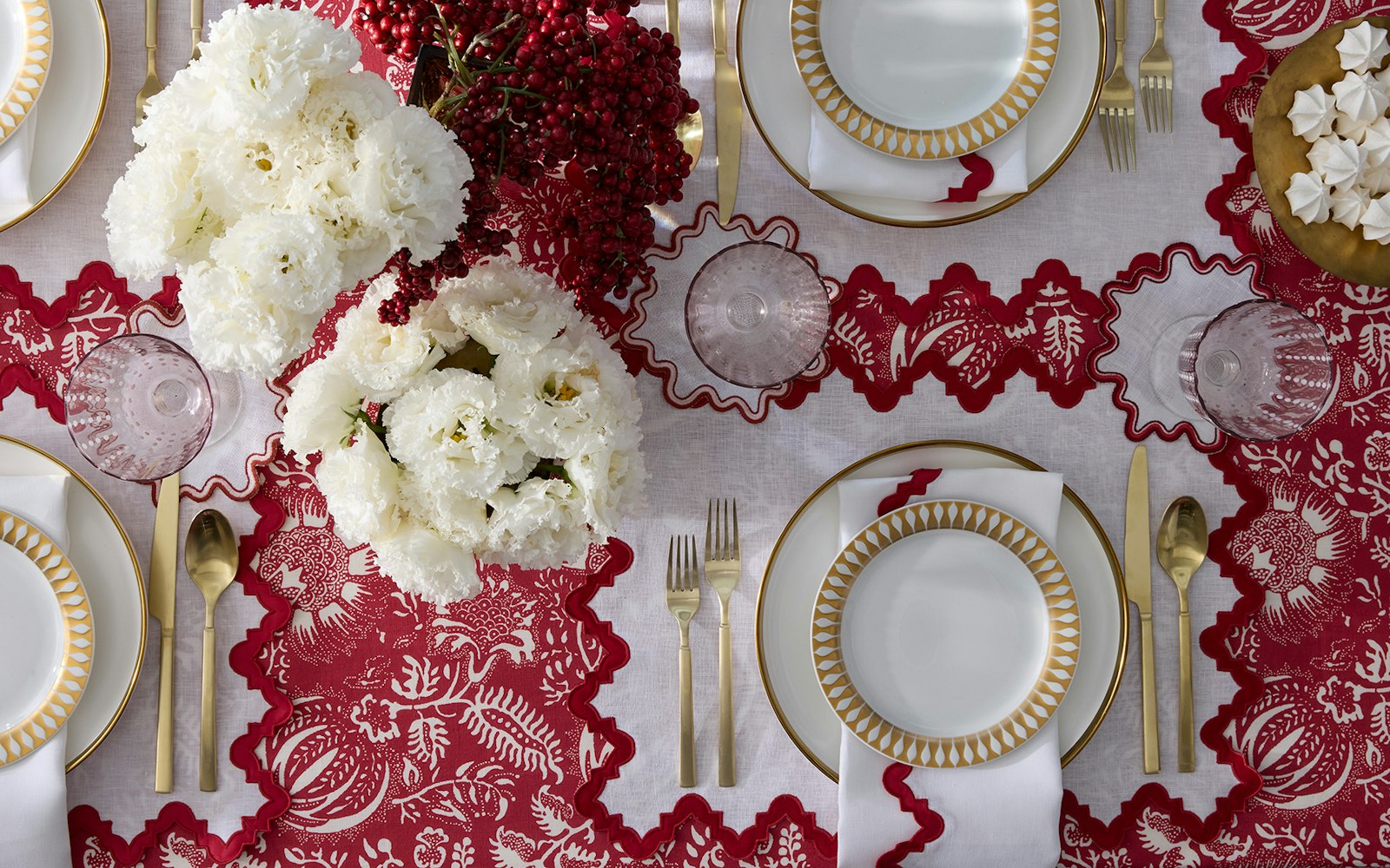 Wave 6" Round Cocktail Napkins, Scarlet - Set of 6