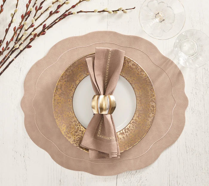 classic-napkin-in-taupe-set-of-4napkins-551128_700x_04cfe252-e4c3-4343-b7da-9ec293e4db03.webp
