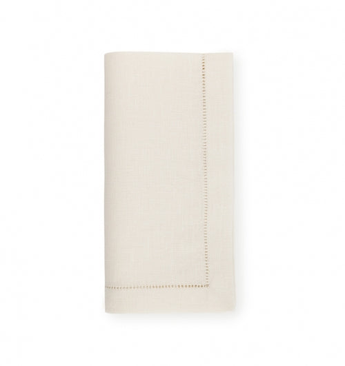 Festival Oyster Dinner Napkins, Set of Four