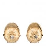Jockey Cap Earrings .75\ x .5\
14kt Gold

As each piece is handmade, personalize this item. Contact us for pricing and availability.