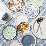 Field of Flowers Melamine Salad Chambray
